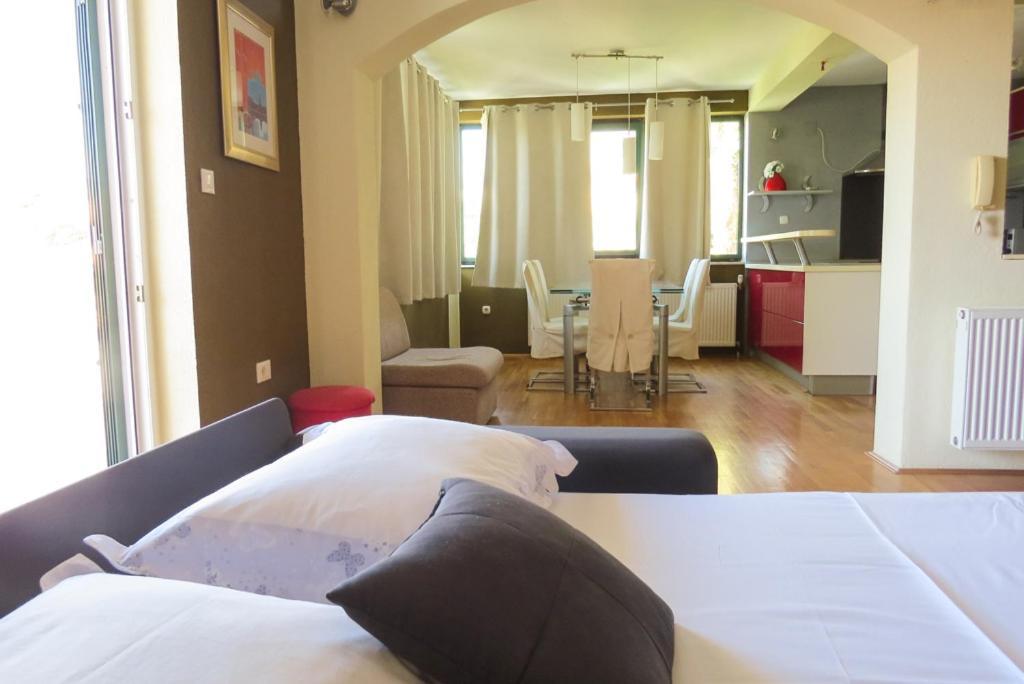 Apartment Bepina *