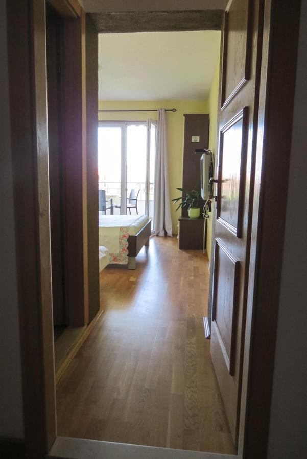 Apartment Bepina *